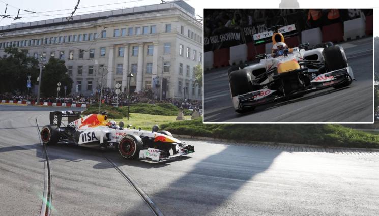 Никола Цолов - НАПРАВИ ГО В СОФИЯ: Никола Цолов кара за пръв път болид от Формула 1 (ВИДЕО)