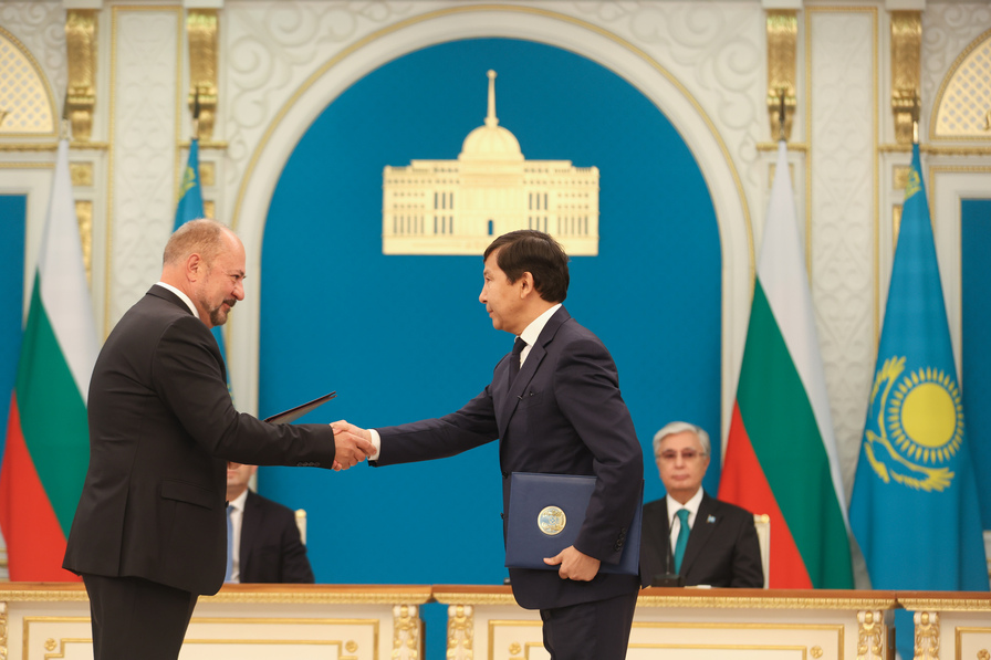 <p>Президентът Румен Радев на официална визита в Казахстан</p>