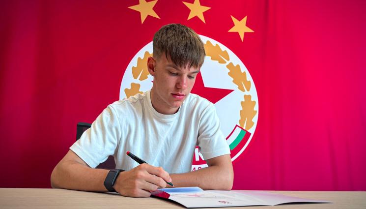 Васил Каймаканов - ЦСКА обвърза голям талант! 