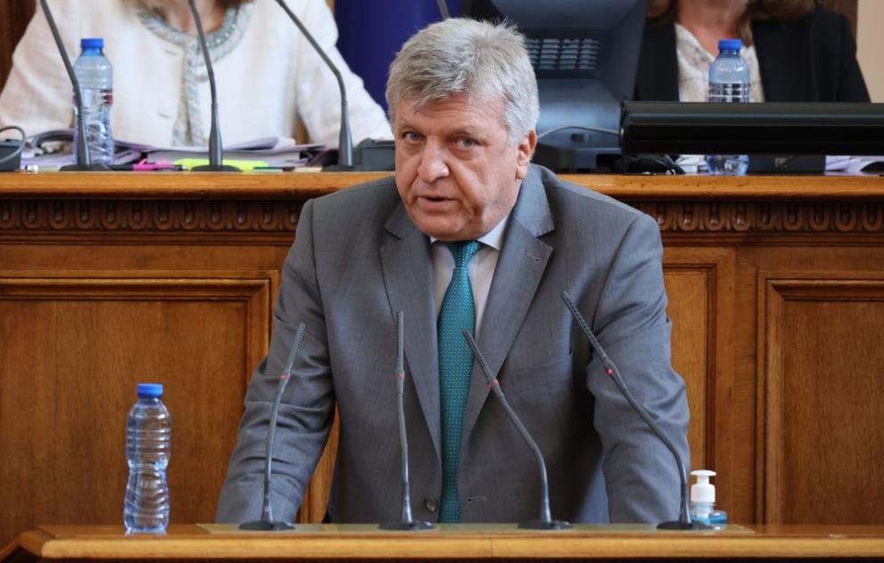 Манол Генов