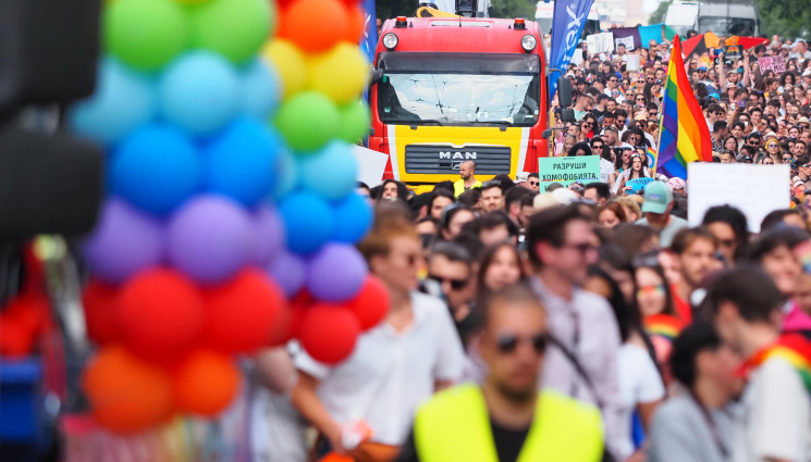 Прайд - СБЛЪСЪК: София Прайд и Шествие за семейството тръгнаха в София!