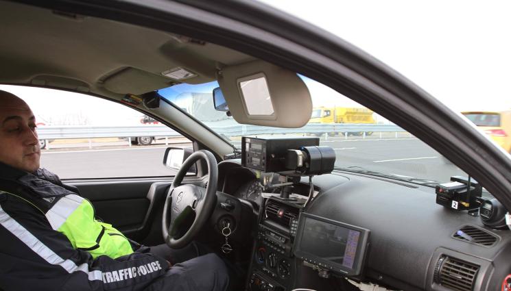 скорост - ЗАРАДИ ПРОПУСК В ЗАКОНА: Без наказание до 12 км/ч над лимита!