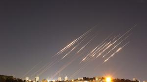 Израел и Иран продължиха през нощта взаимните си въздушни атаки
