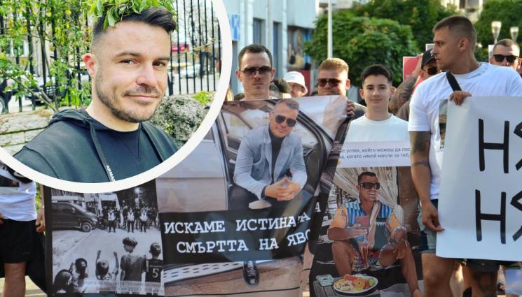 Явор - СКАНДАЛ: Моторист гази нарочно полицайка на протеста за Явор!