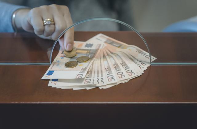 Граждани се оплакват, че курсът лев-евро, за който се говори