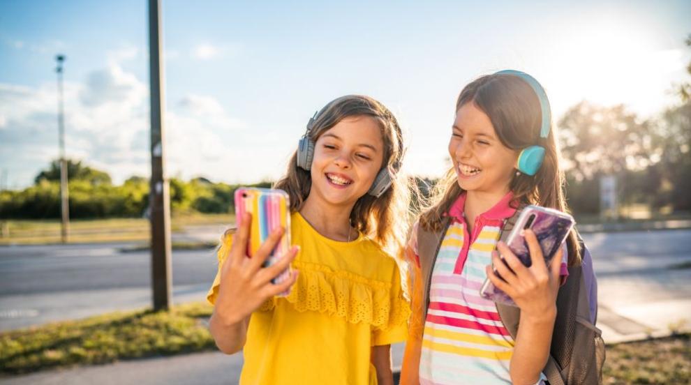 Bolgarsko ministrstvo razpravlja o omejitvah dostopa otrok do družbenih omrežij