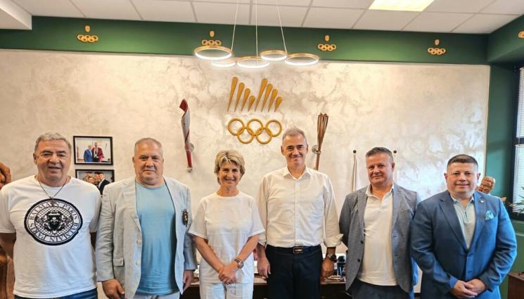 Весела Лечева - Весела Лечева и членове на ИК на БОК на специална среща в Скопие