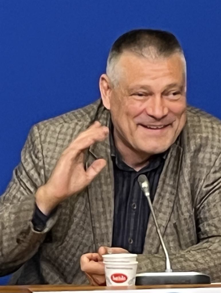 Владислав Михайлов