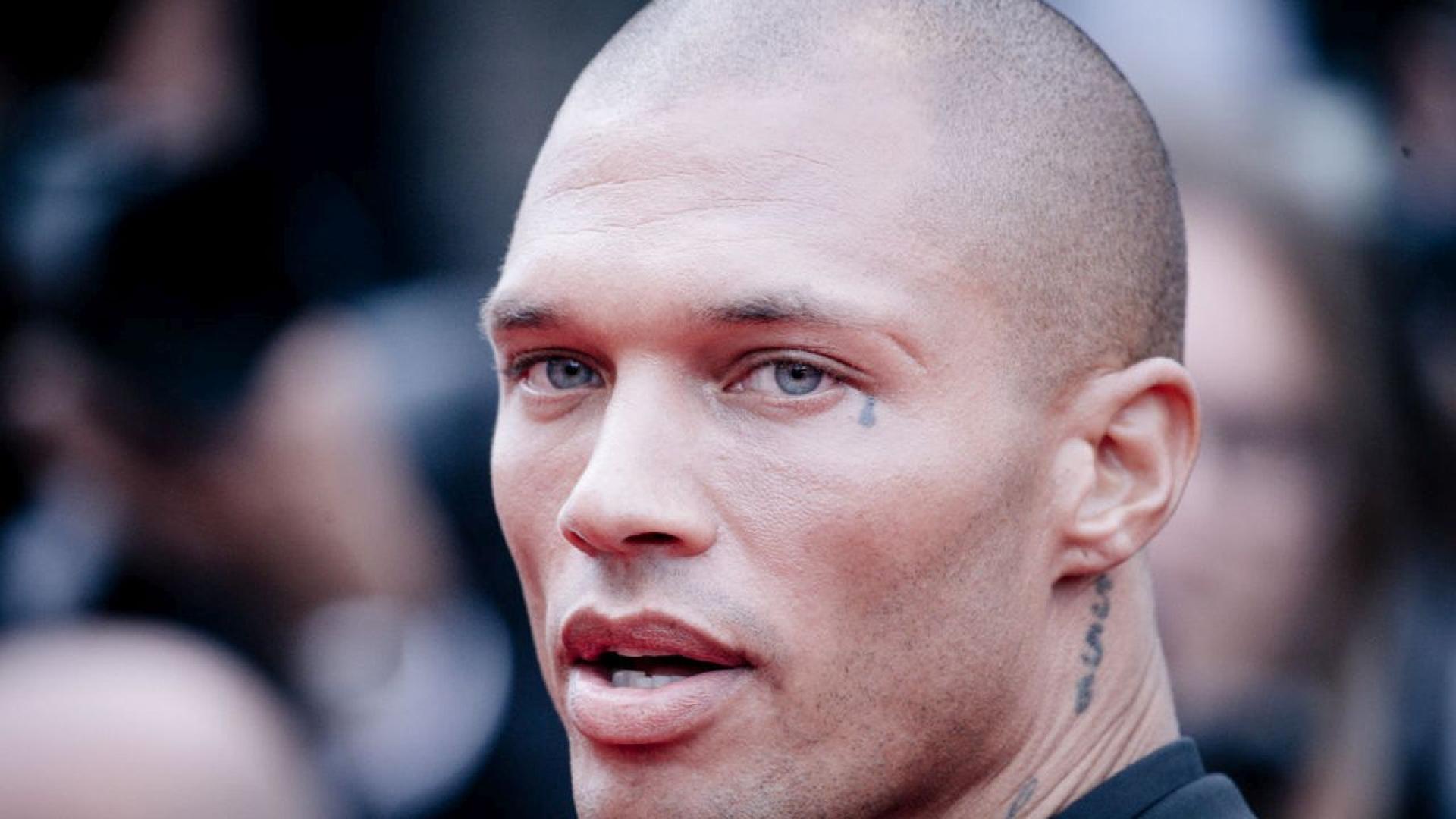 Животът на Джеръми Мийкс претърпя драматична промяна след като полицейската