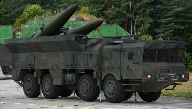 Искандер - Балистична руска ракета 