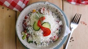 Българската шопска салата си спечели място сред 24 те най добри салати