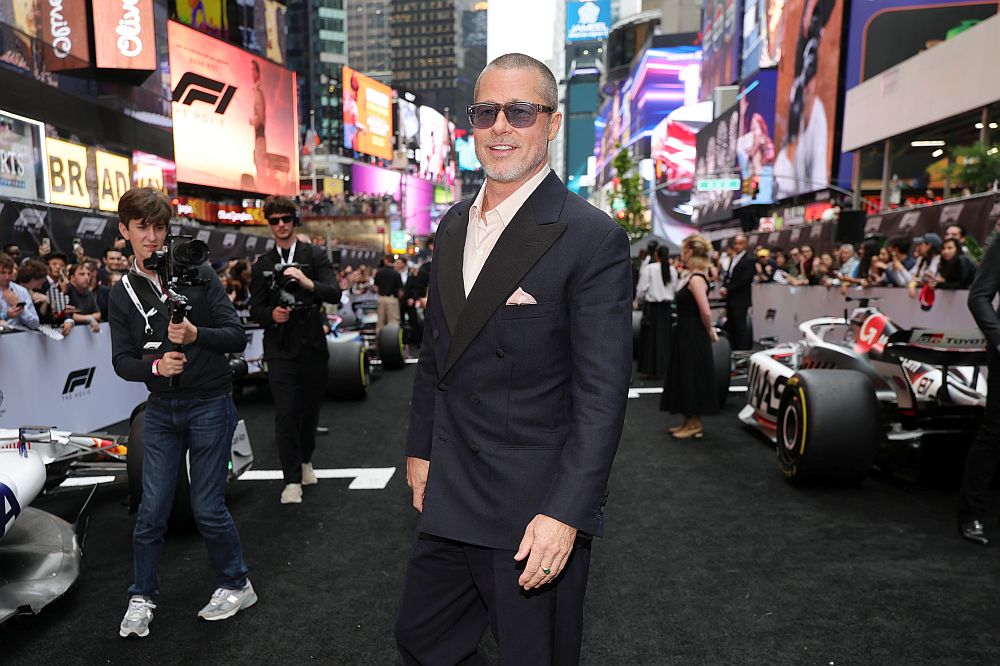 Брад Пит просто не остарява