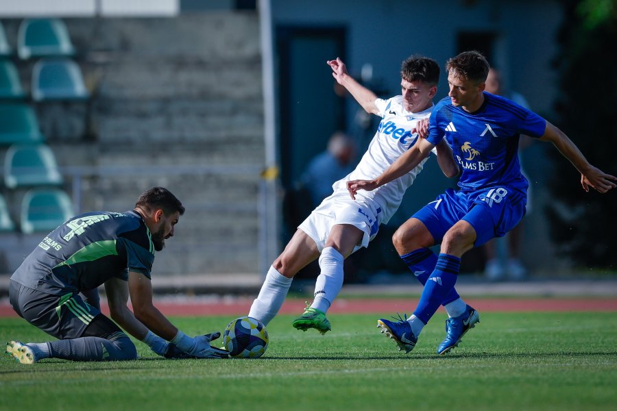 Левски Спартак Плевен1