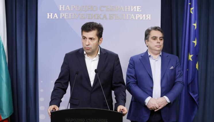 кирил петков асен василев - ПП натискат: Кой натиска кметовете?