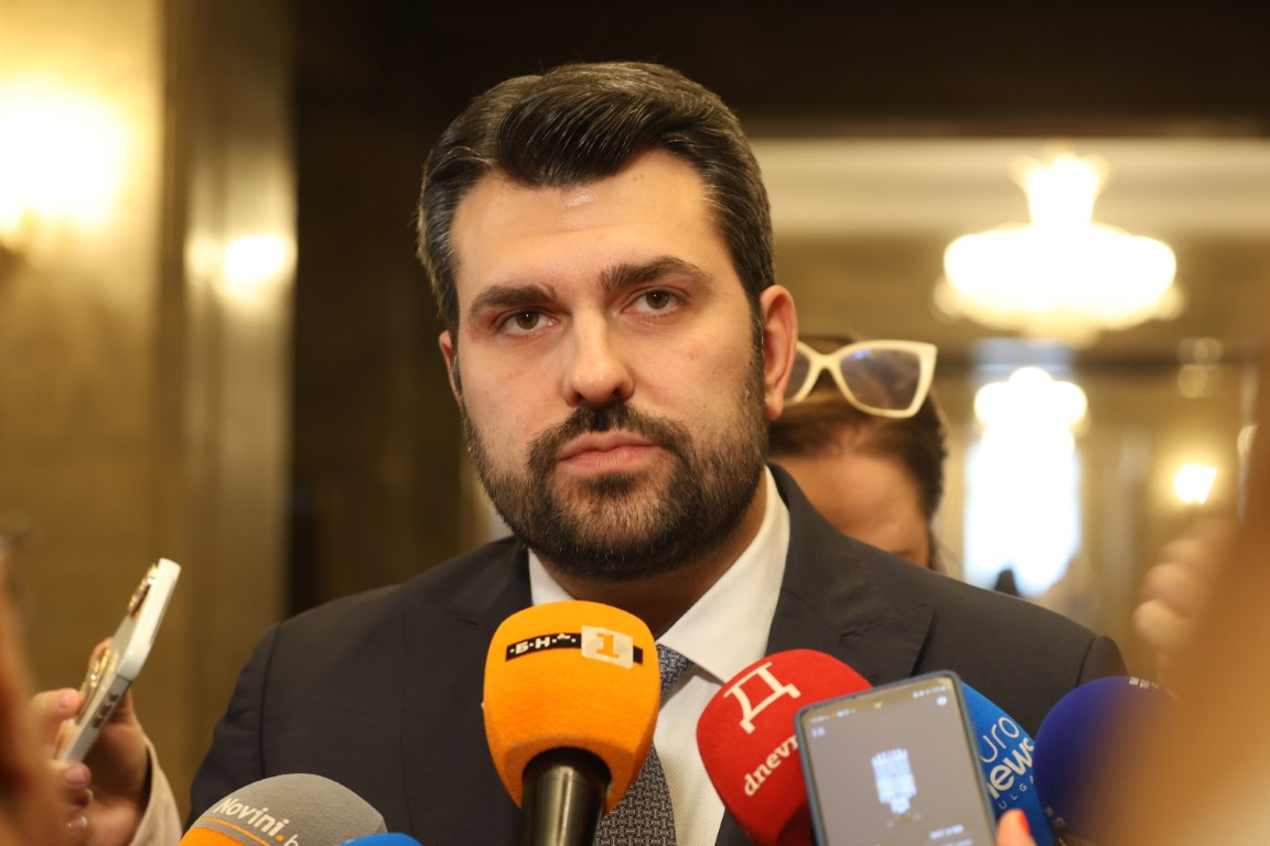 Георг Георгиев: ЕП няма компетенции да изказва мнение по идентичност и език