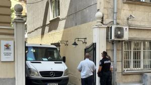 Служители на Антикорупционната комисия извършват обиски в Столичната община съобщиха