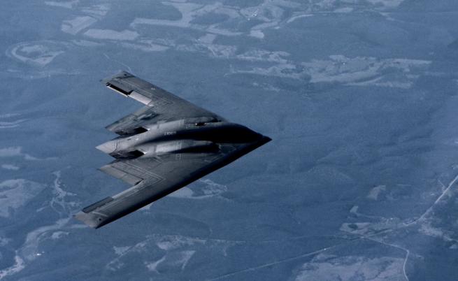 Поглед вътре в тайните американски B-2 бомбардировачи