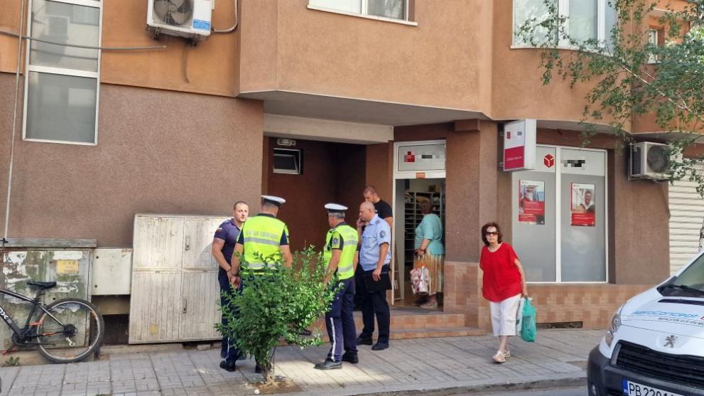  Кола се вряза в магазин в Пловдив 