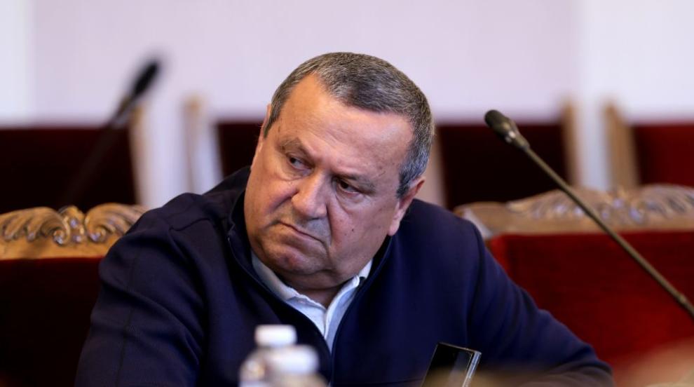 Хасан Адемов: От 1 юли пенсиите ще бъдат увеличени със 7,8 %, всички социални плащания са гарантирани