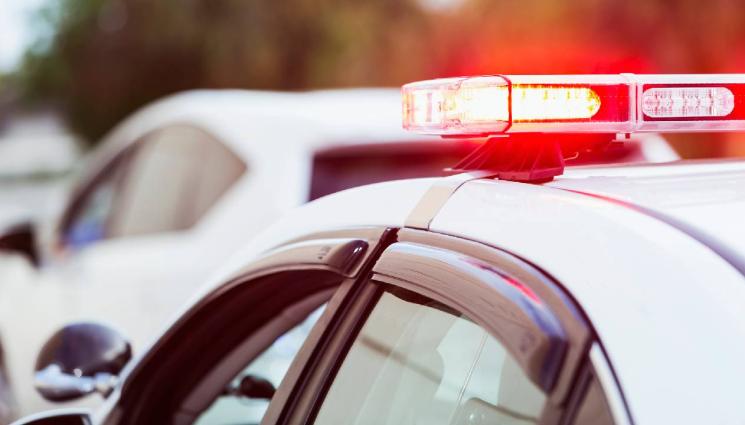 d - Полицай с мил жест към шофьор, каращ с превишена скорост (СНИМКА)