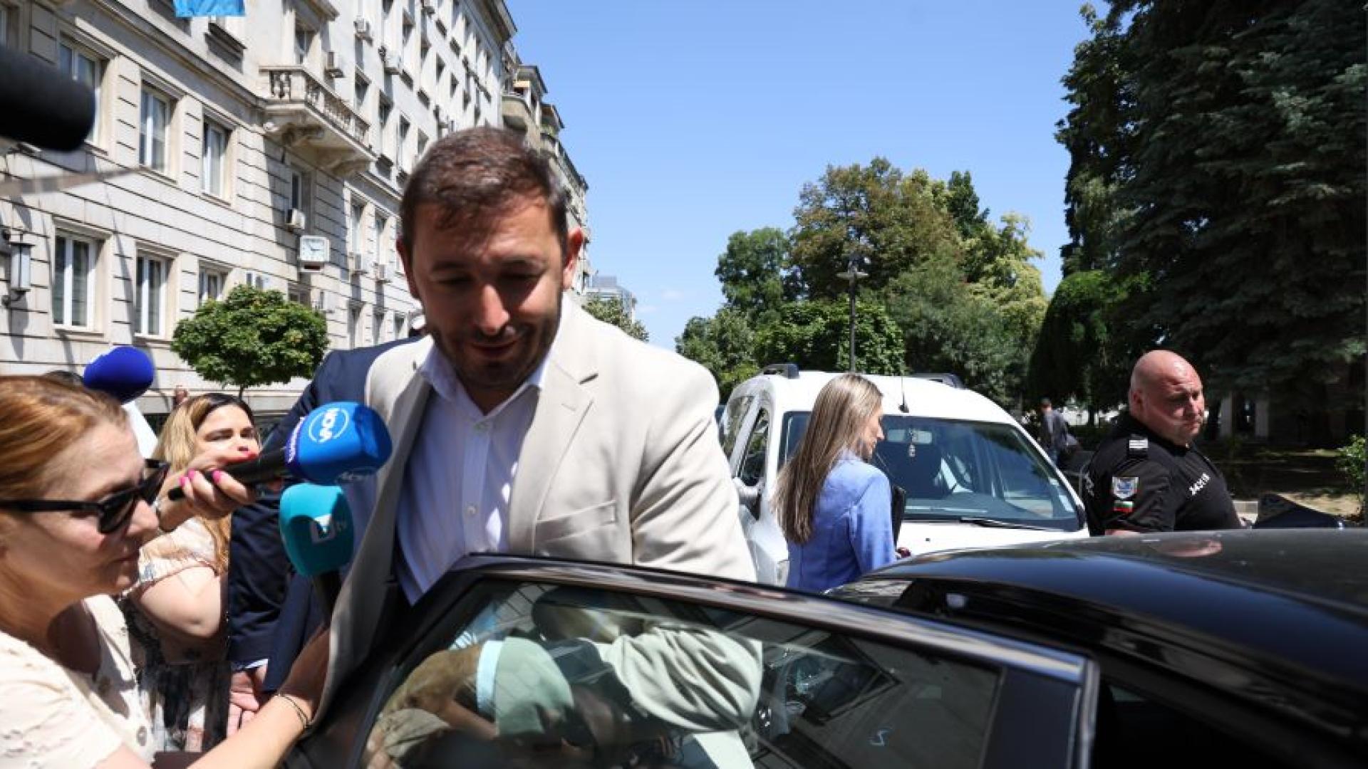 Очаква се Софийската градска прокуратура да поиска постоянен арест за вече