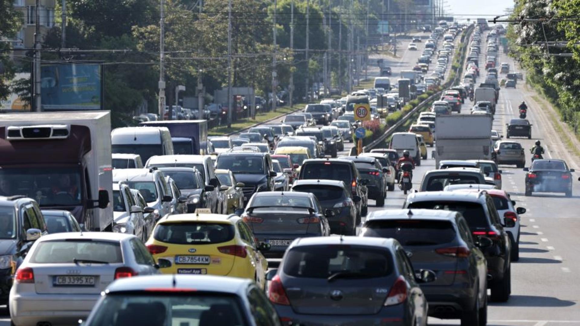 Затварят за движение временно локалното платно на бул Цариградско шосе  