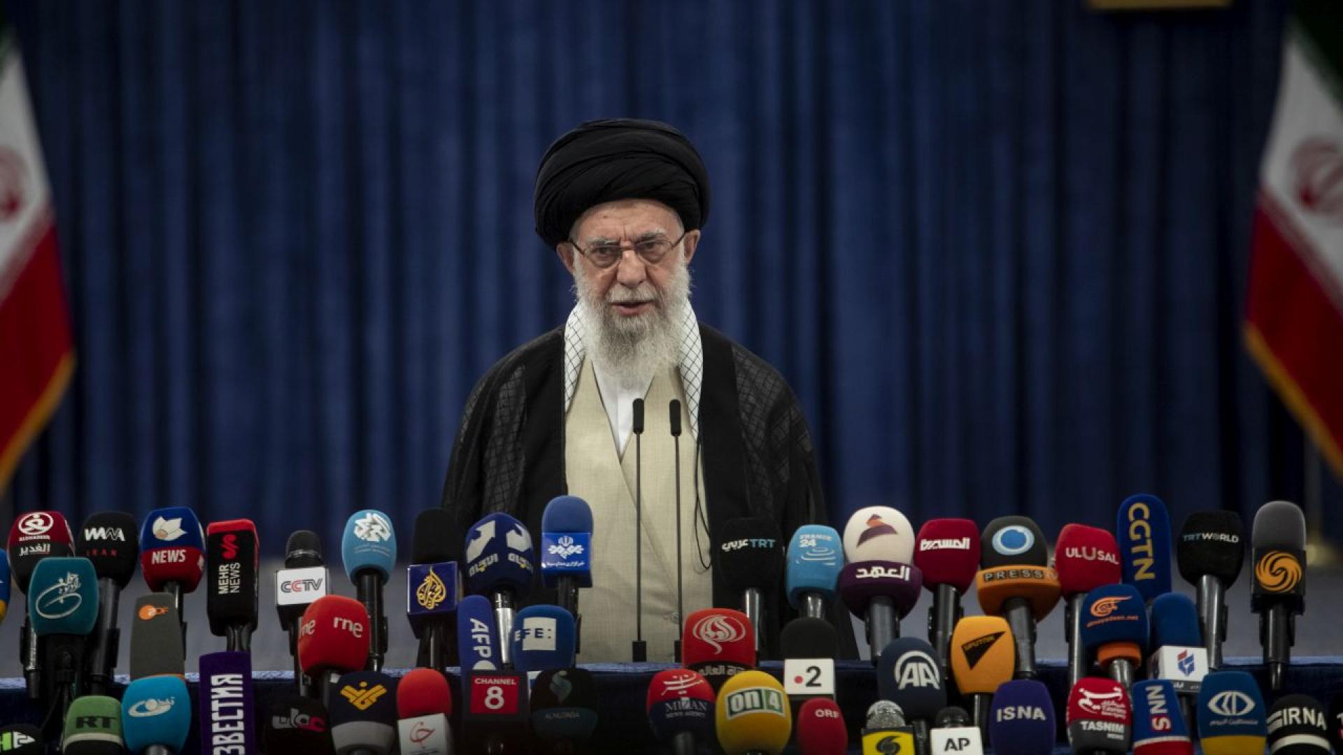 Върховният лидер на Иран аятолах Али Хаменей заяви че страната
