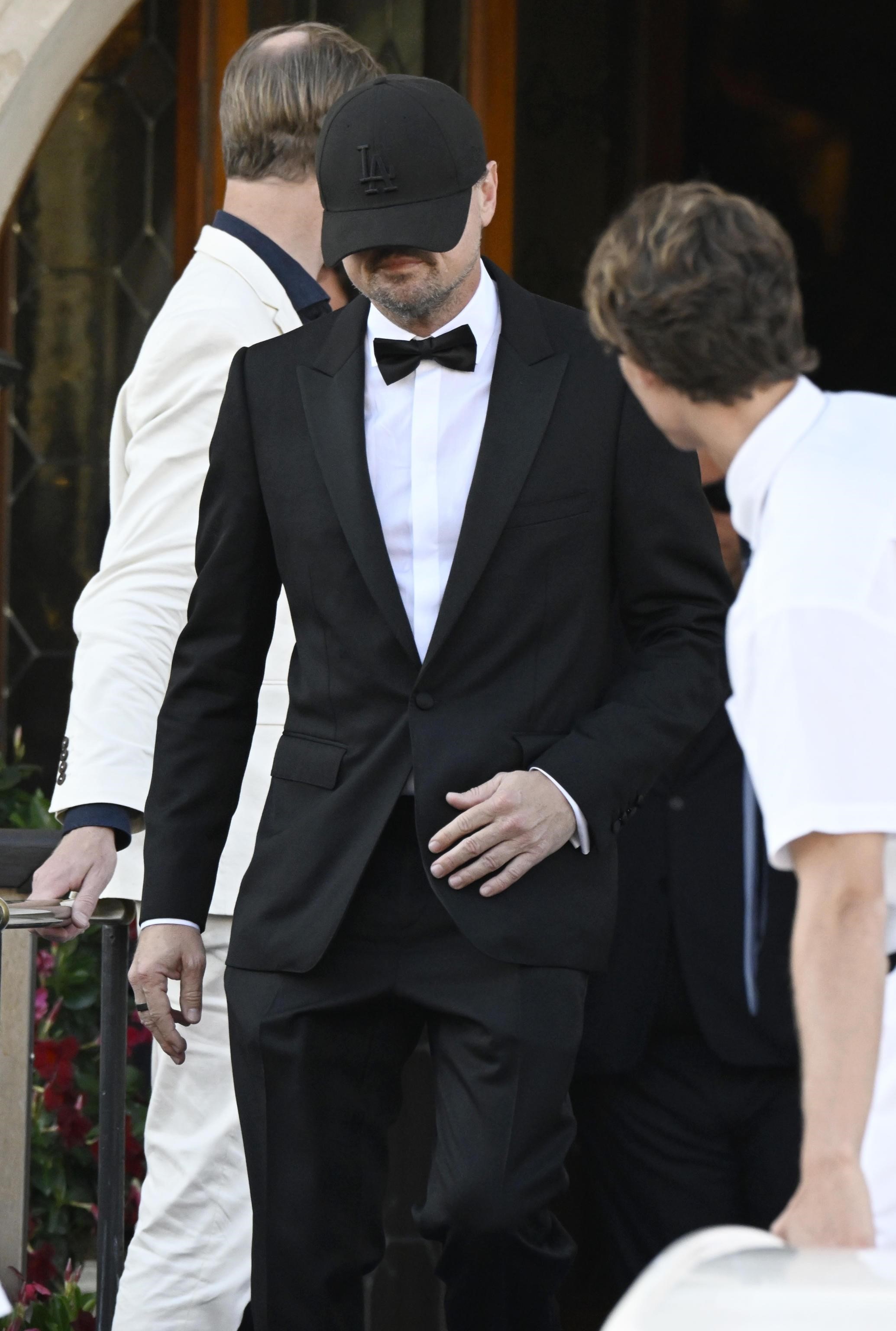 Безос сватба