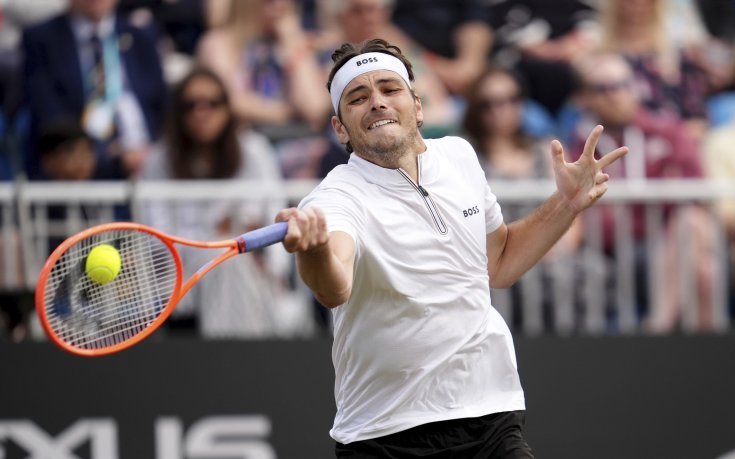 Фриц е на четвъртфинал на Уимбълдън след отказване на Томпсън