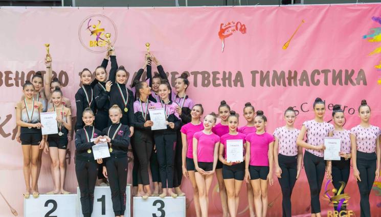 Нюанс НСА - Нюанс НСА с две титли от държавното в Шумен