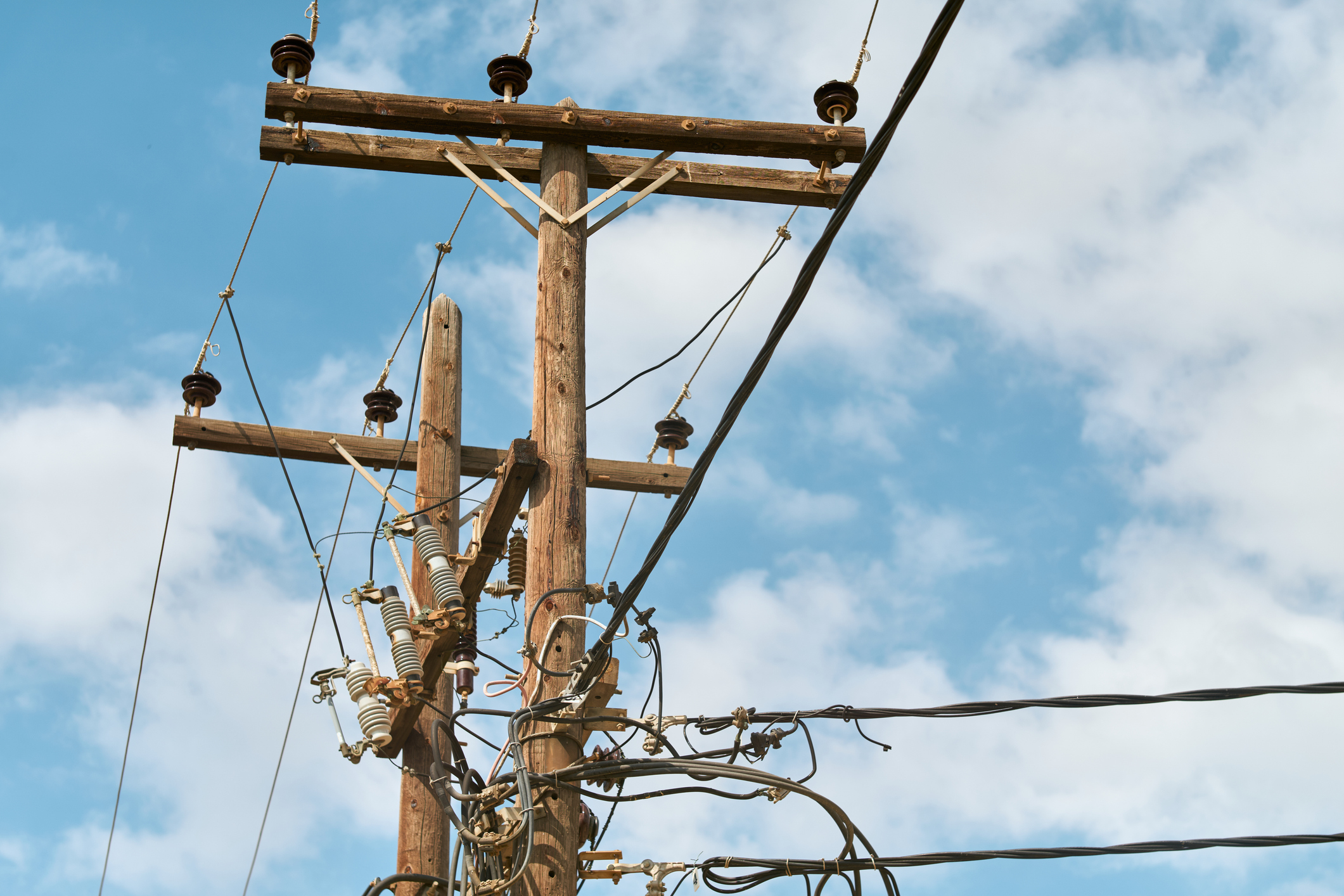 електрически стълб