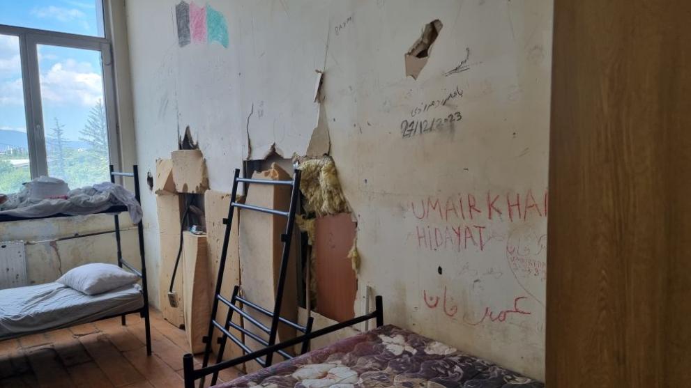  Военна рампа условия бежанци 