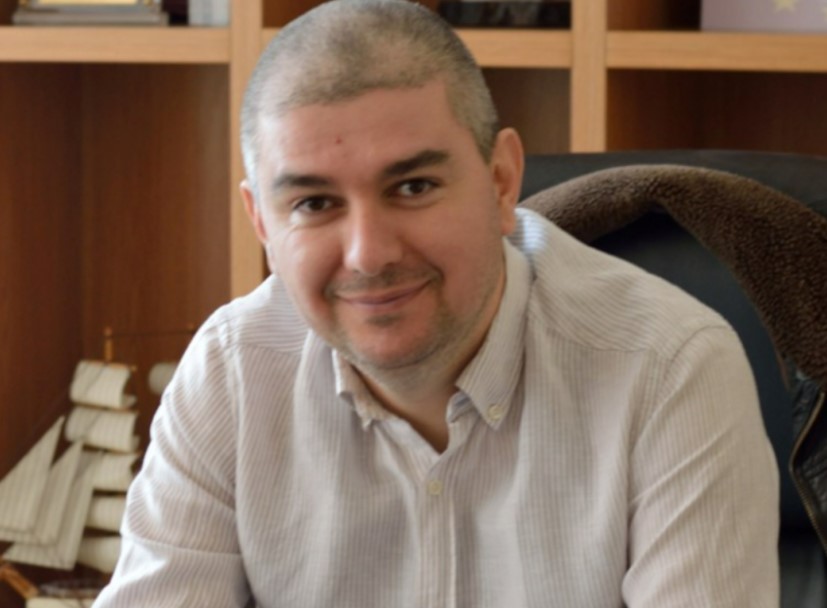 Емануил Манолов