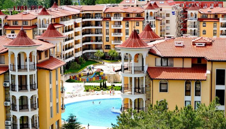 Слънчев бряг - БЕЗПОЩАДНО: Подпукаха Слънчака, куп институции го тарашат!