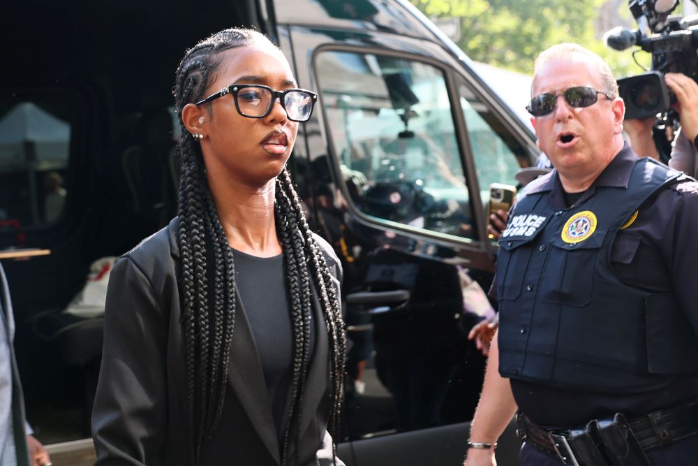 Съдебните заседатели признават Шон Комбс за виновен