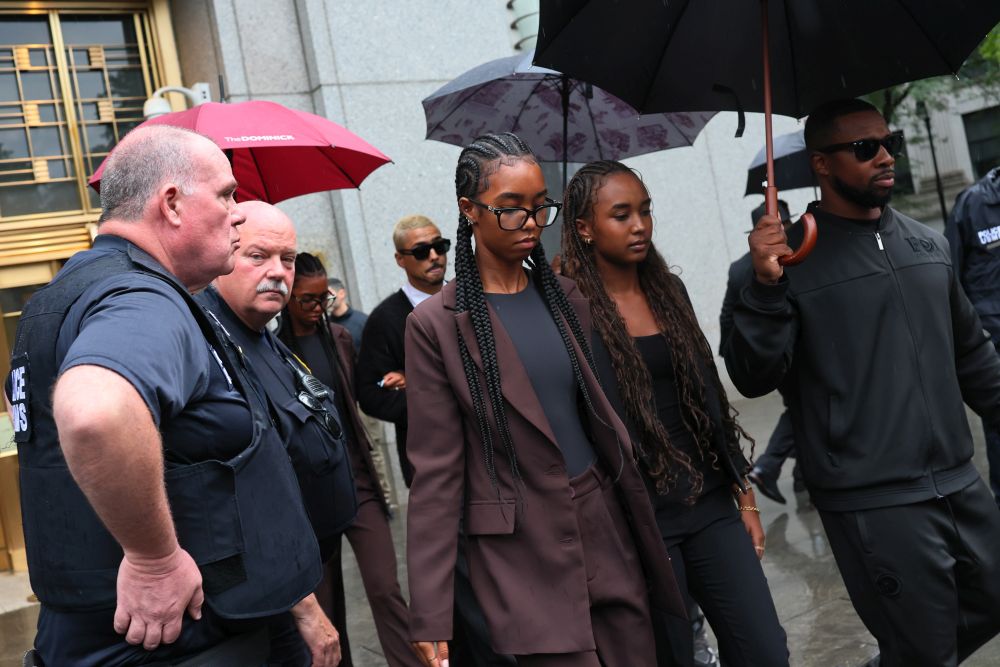 Съдебните заседатели признават Шон Комбс за виновен