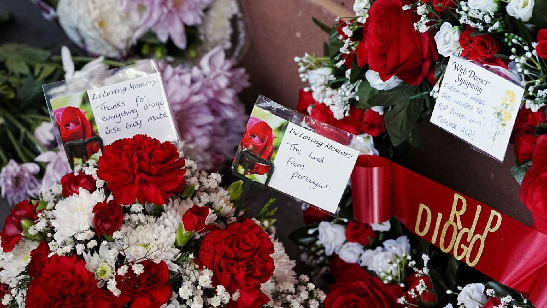 Звездата на Ливърпул Диого Жота и неговият 26 годишен брат футболистът