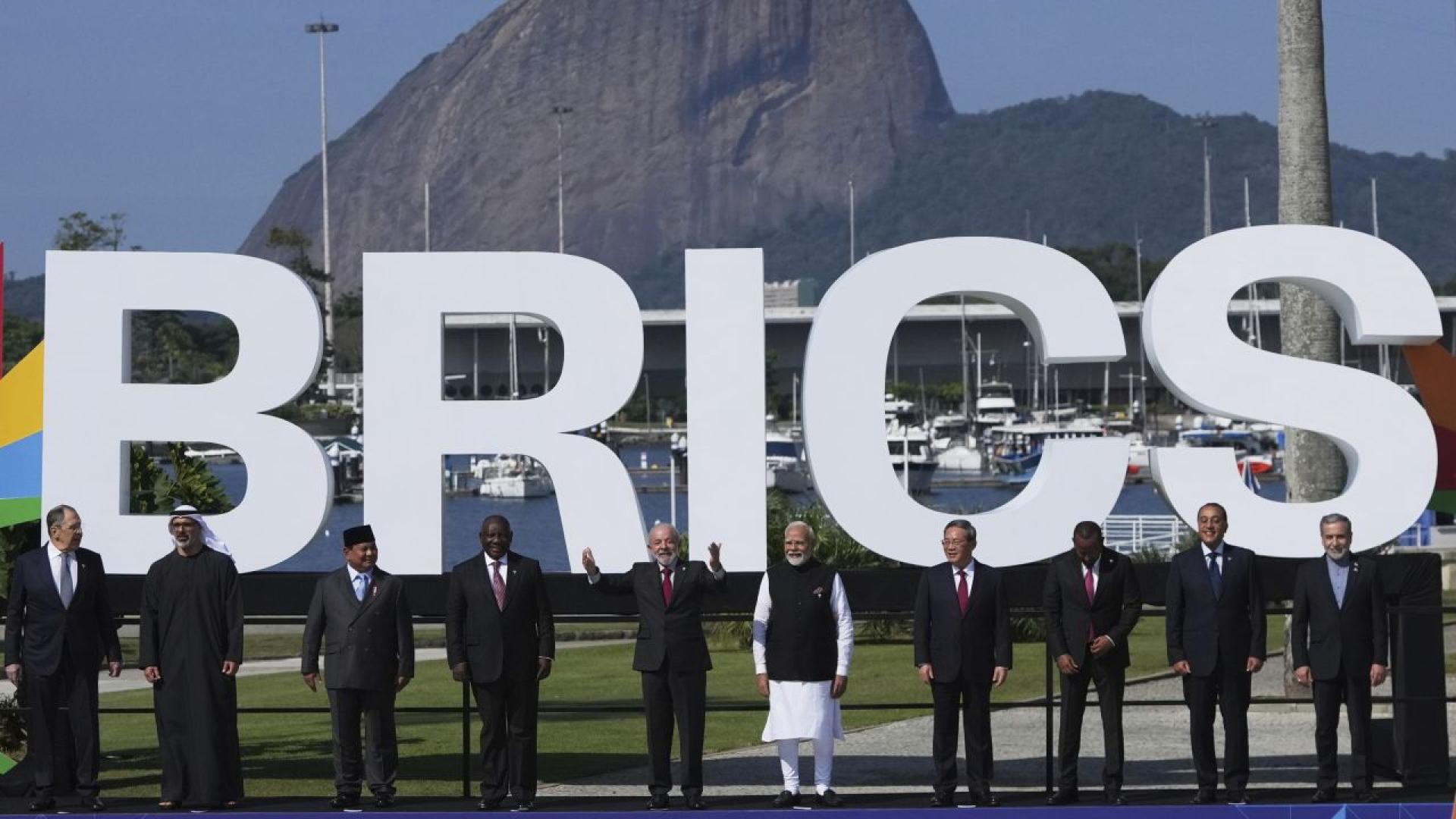 Всички участници в конфликта в Украйна трябва да задълбочат прекия