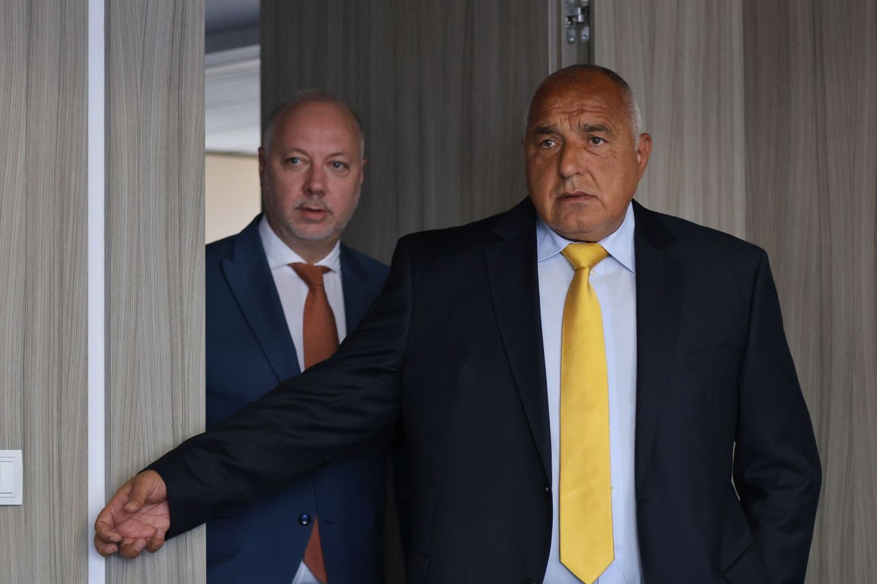 <p>В централата на ПП ГЕРБ се проведе изявление на партията, след окончателното гласуване в Европейския парламент и ЕКОФИН за приемане на България в еврозоната</p>