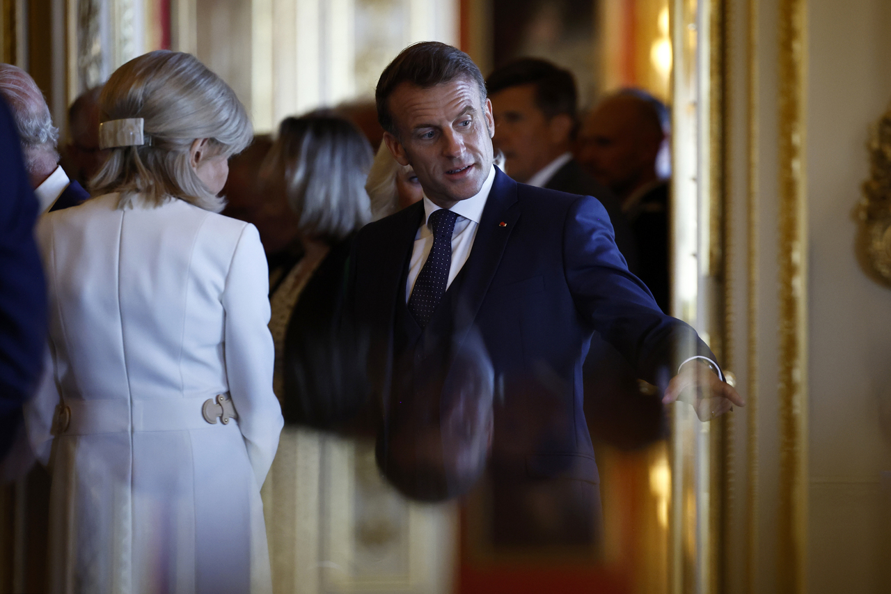 <p>Великобритания посреща Макрон с помпозност и церемонии.</p>