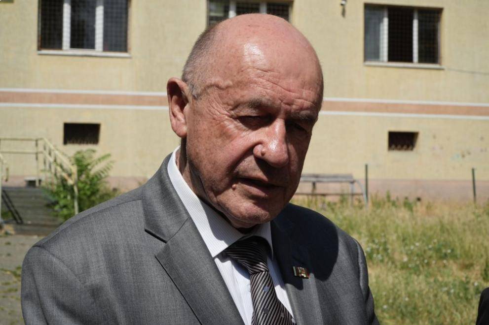 Иван Иванов