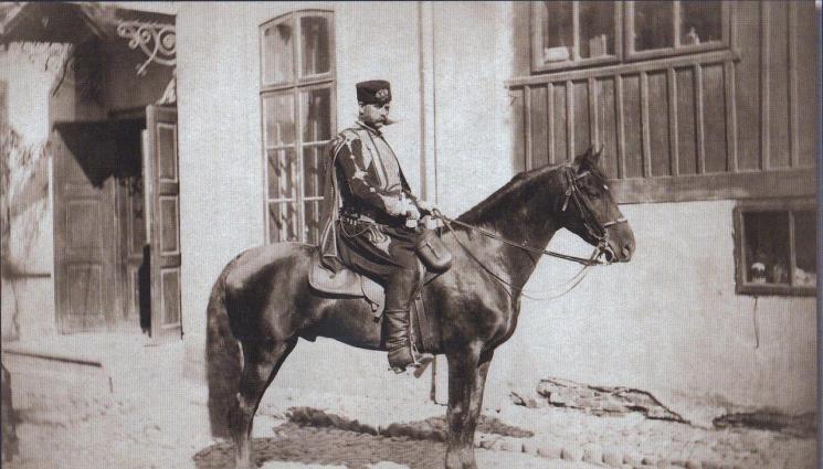 Христо Карагьозов - Христо Карагьозов – исполинът с мустаци и чифте пищови!