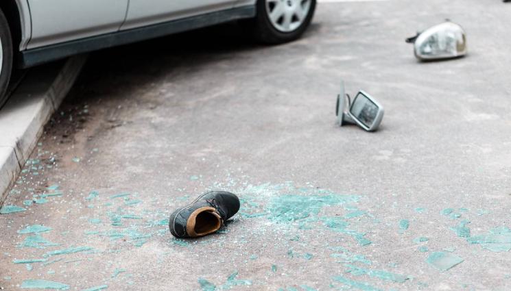 д - Челен удар между камион и кола отне живота на мъж