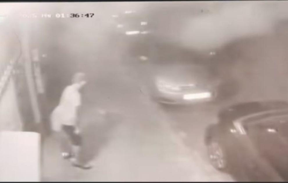 Задържан е мъжът, заснет да малтретирал животно в сливенския квартал