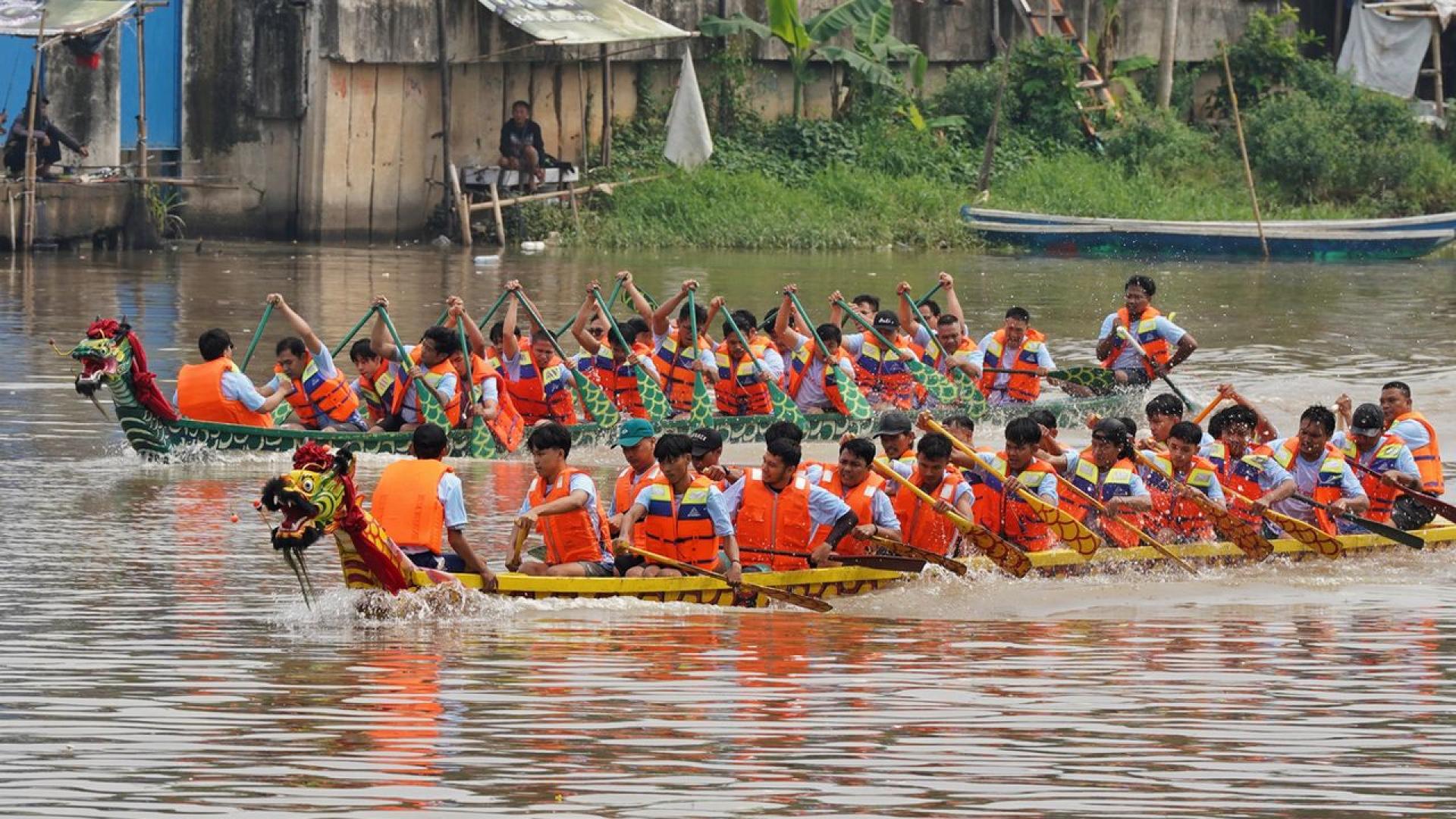 Това е танц интернет меме и вече — глобална мания