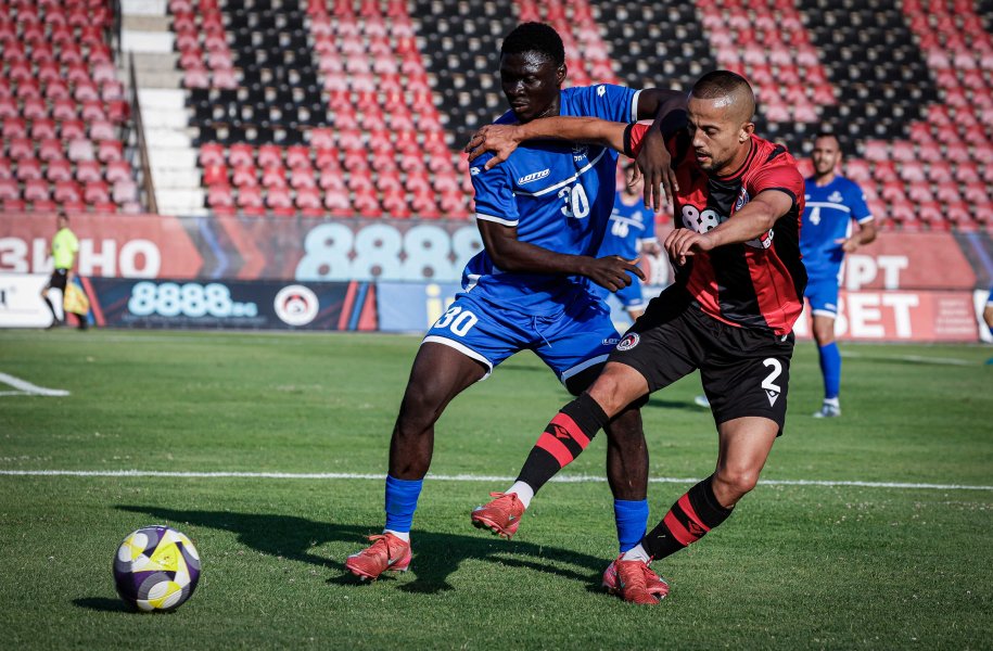 Локомотив София Апоел Петах Тиква1