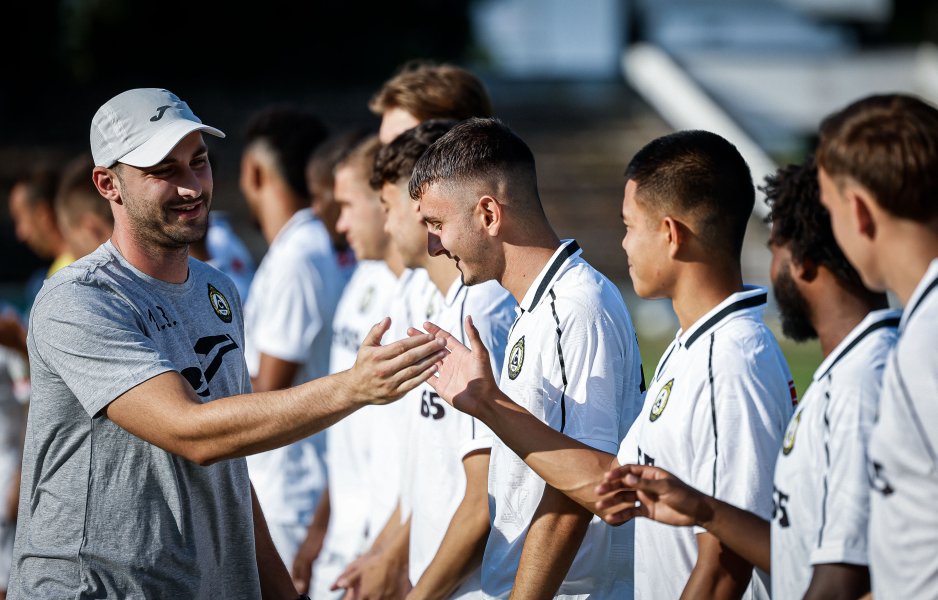 Славия Марек Дупница1