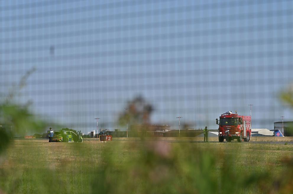  Сериозен случай с 12-метров аероплан спря работата на лондонско летище 