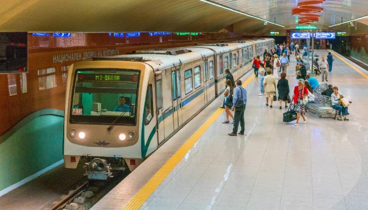 метро - Спират метрото в София между станции „Сливница“ и „Обеля“