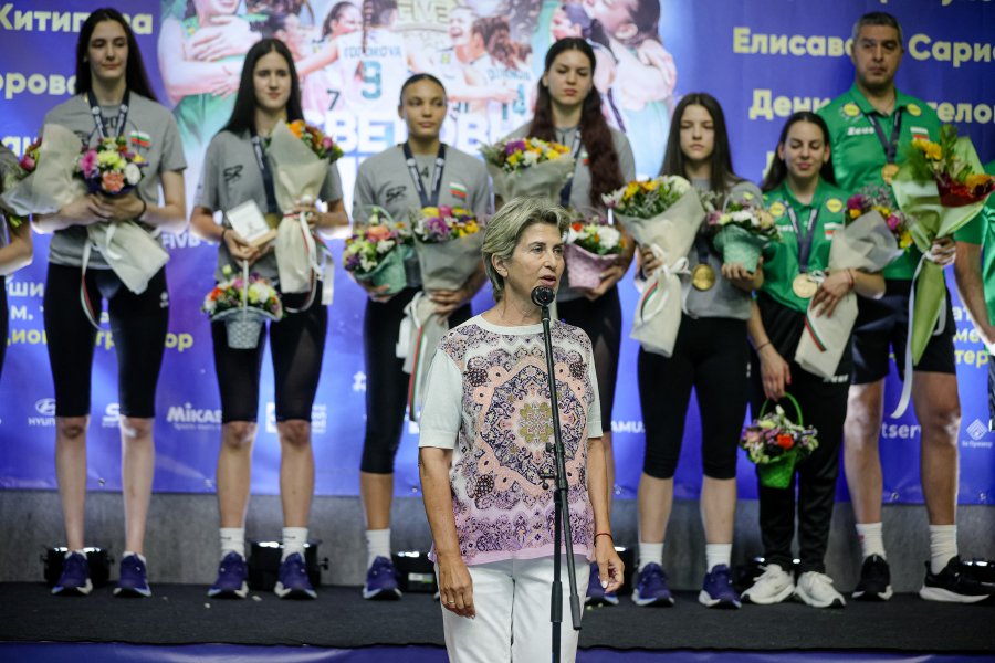 Посрещане на националния отбор за девойки до 19 години след1